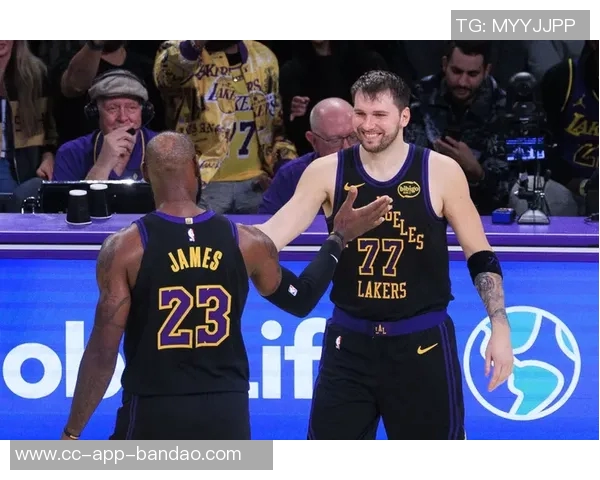 阿里纳斯分析詹姆斯转型辅助角色浓眉未能承担重任 阿里纳斯分析詹姆斯转型辅助角色浓眉未能承担重任