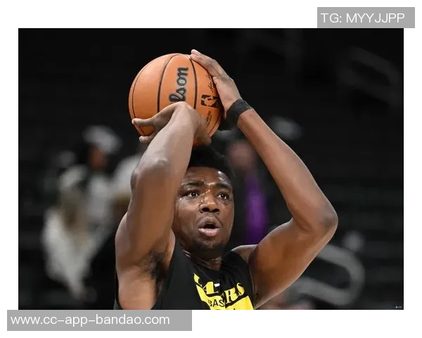 托布短暂出场却高效表现13分钟内砍下14分6篮板2盖帽展现实力